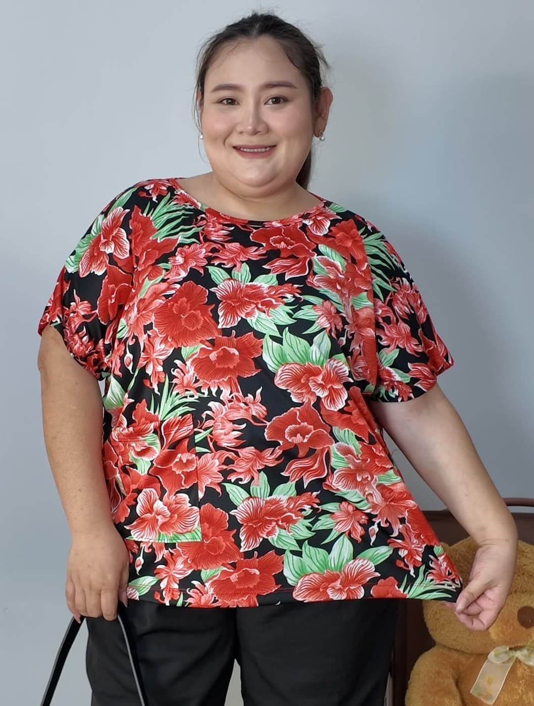 เสื้อเชิ้ตแขนยาว สีขาว