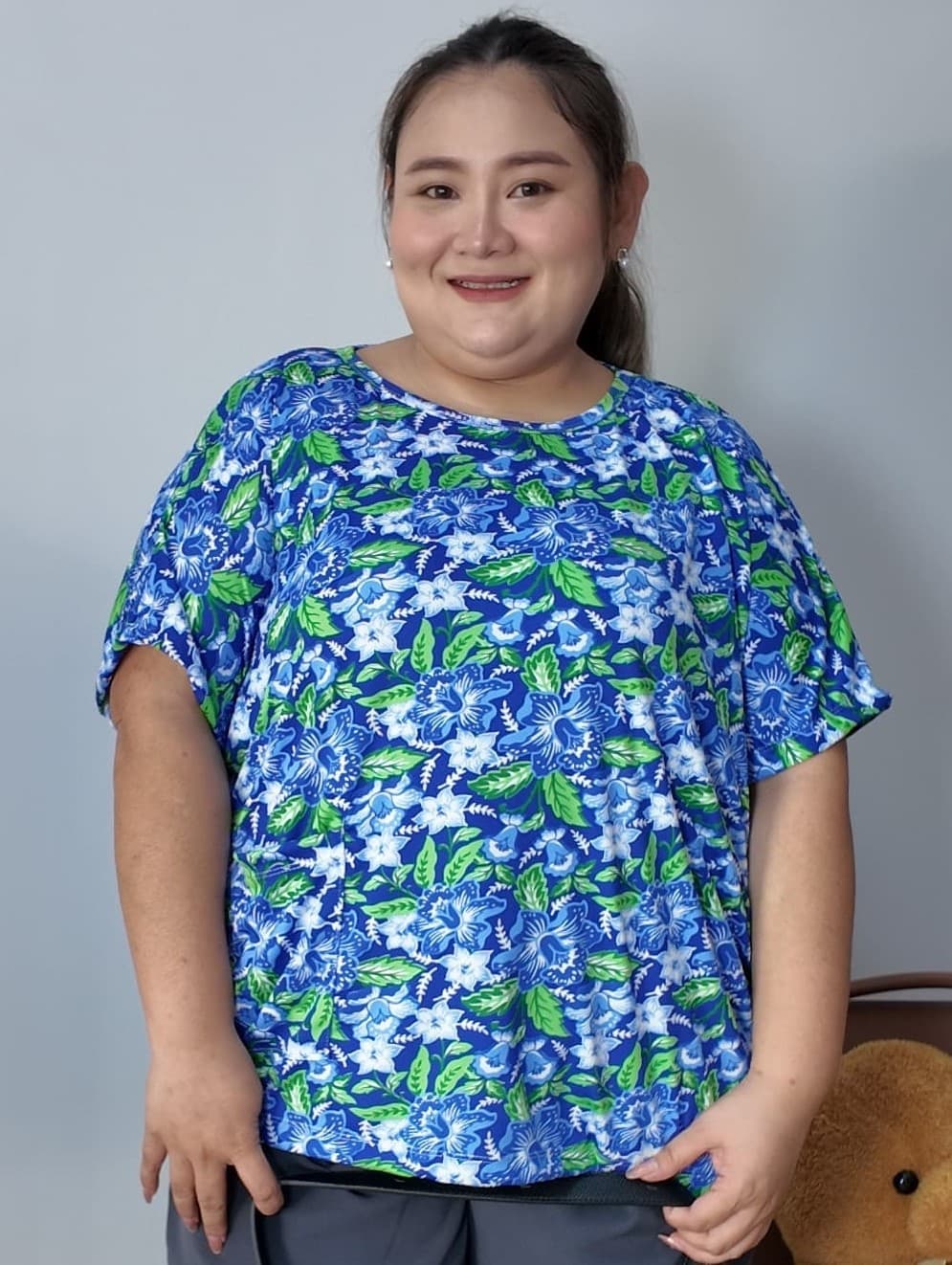 เสื้อเปิดไหล่ สีเขียวมิ้นท์